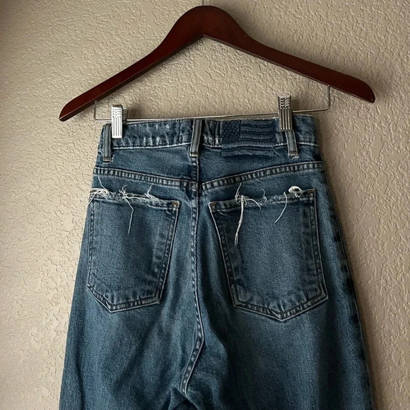 Revice Farrah High Waisted Distressed Jeans Medium Wash Size 26 Made in USA - Picture 7 of 9